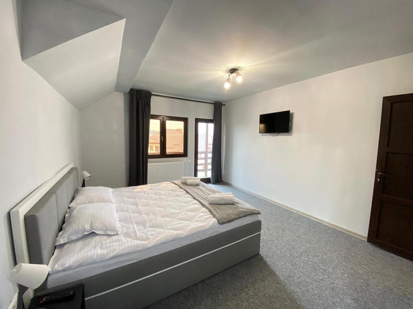 Casa Polen Comarnic Villa Bagian luar foto