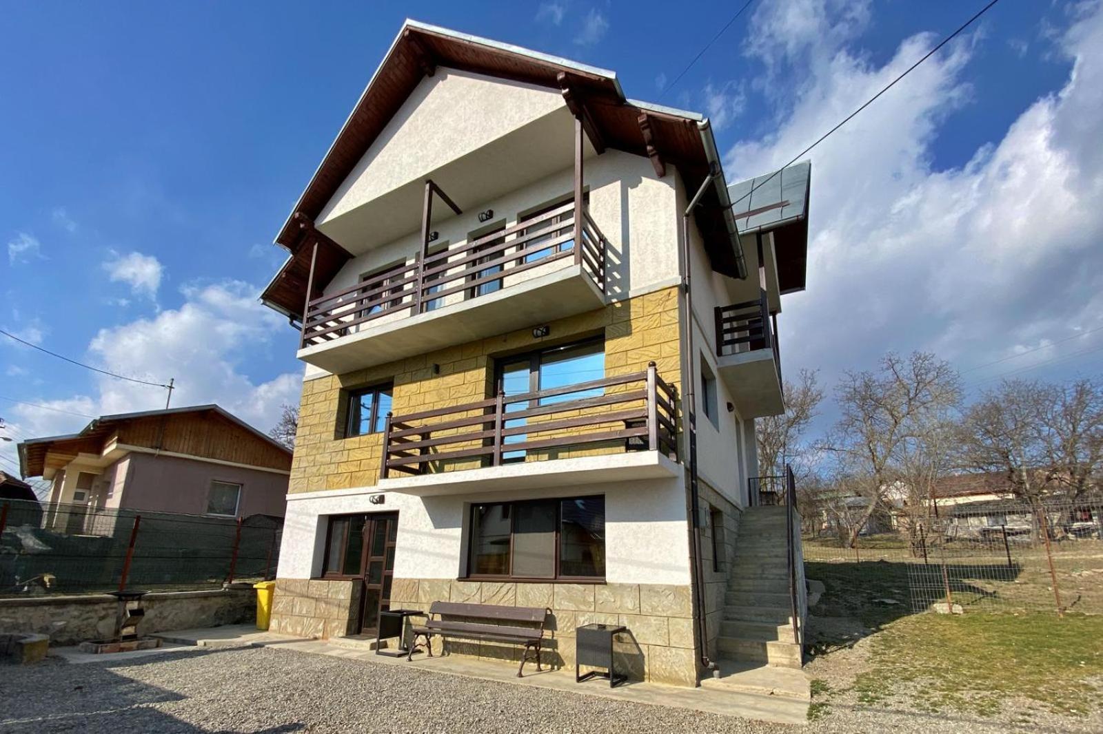 Casa Polen Comarnic Villa Bagian luar foto